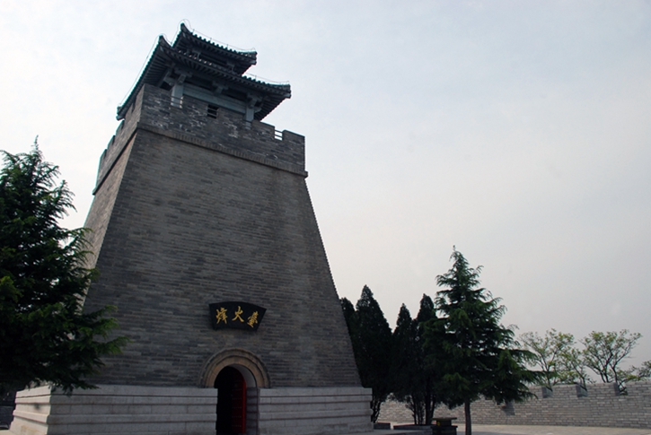 华清宫·骊山烽火台.jpg